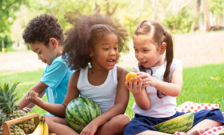 Importancia de una Alimentación Saludable para los Pequeños y 6 ejemplos